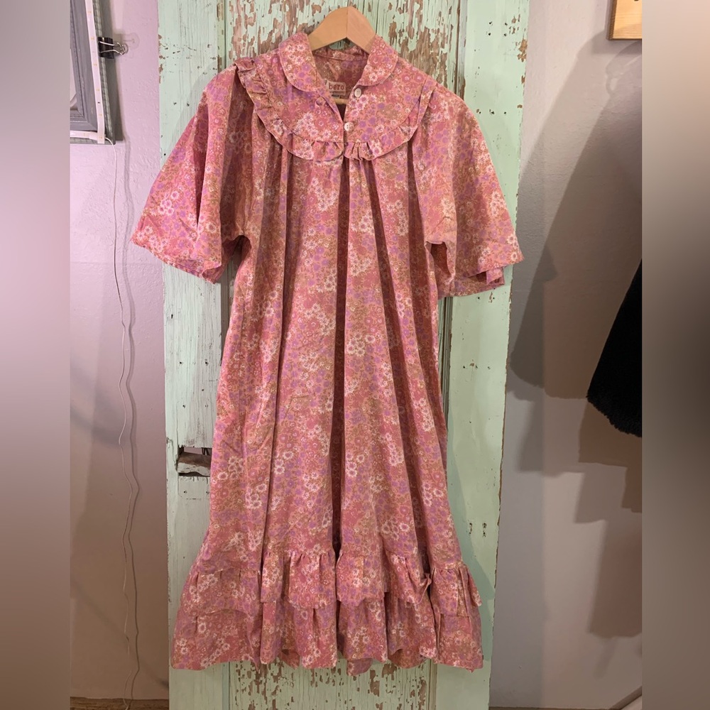 Women’s Bero pink floral dress with ruffle collar and short sleeves